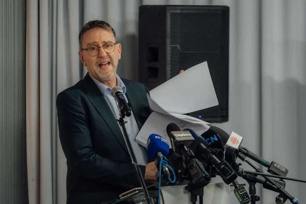 Karl Malenfant nie les 48 allégations dans le préavis de blâme concernant SAAQclic.