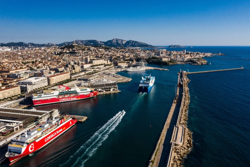 « On n’est pas satisfait des propositions faites par l’État et les compagnies » : les marins marseillais poursuivent leur grève, le gouvernement nomme deux médiateurs - L'Humanité
