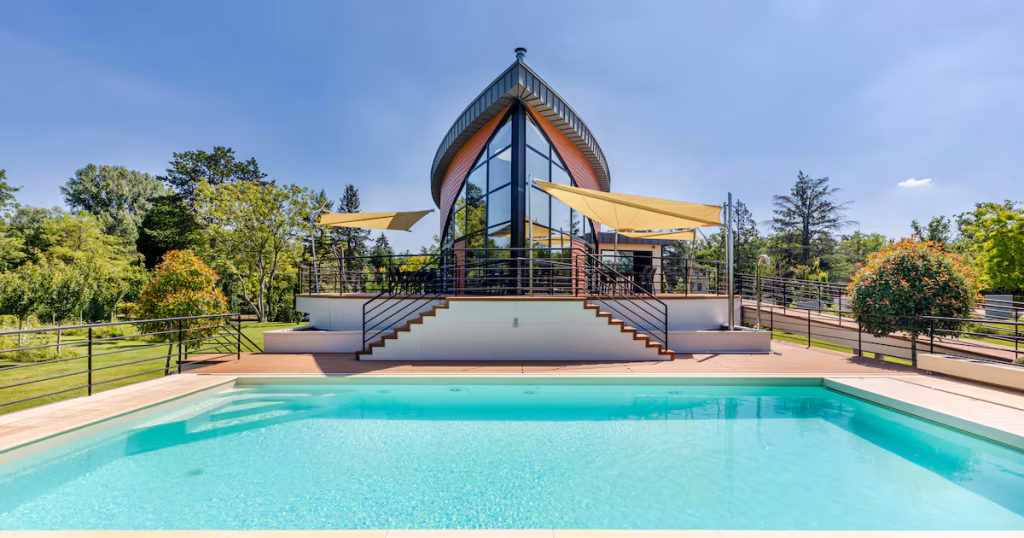 Devenez propriétaire d'une maison au design inspiré d'un bateau