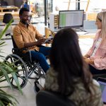 Inclusion professionnelle des personnes en situation de handicap : un enjeu crucial dans les territoires