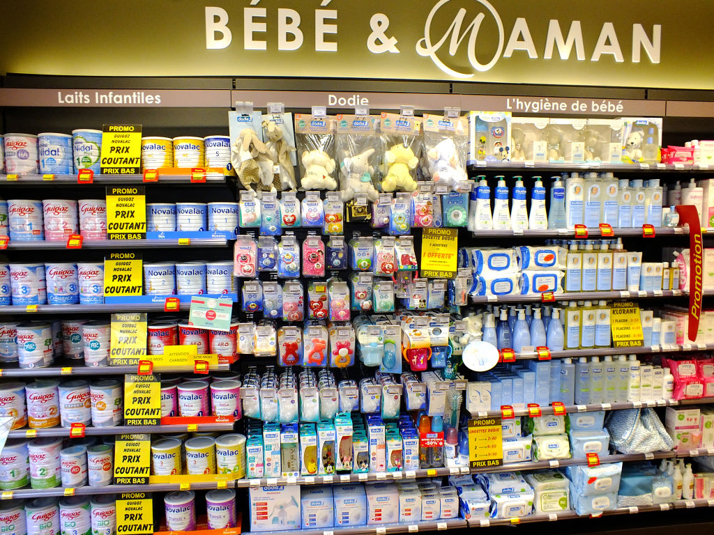 L'UE établit un seuil de sécurité pour une toxine suite aux rappels de lait infantile