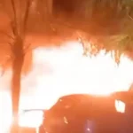 Incendie spectaculaire de 6 véhicules devant le casino de Schoelcher