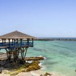 Plages de sable blanc, eau turquoise et villages colorés : découvrir le Cap-Vert