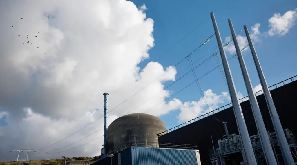 Réacteurs nucléaires de Flamanville à l’arrêt : l’insoluble question du sel pour ces