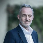 Municipales 2026 à Paris : Emmanuel Grégoire veut « mener une guerre totale contre les meublés touristiques » - L'Humanité