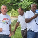 Les planteurs devant le siège de Téréos pour des retards de paiement.