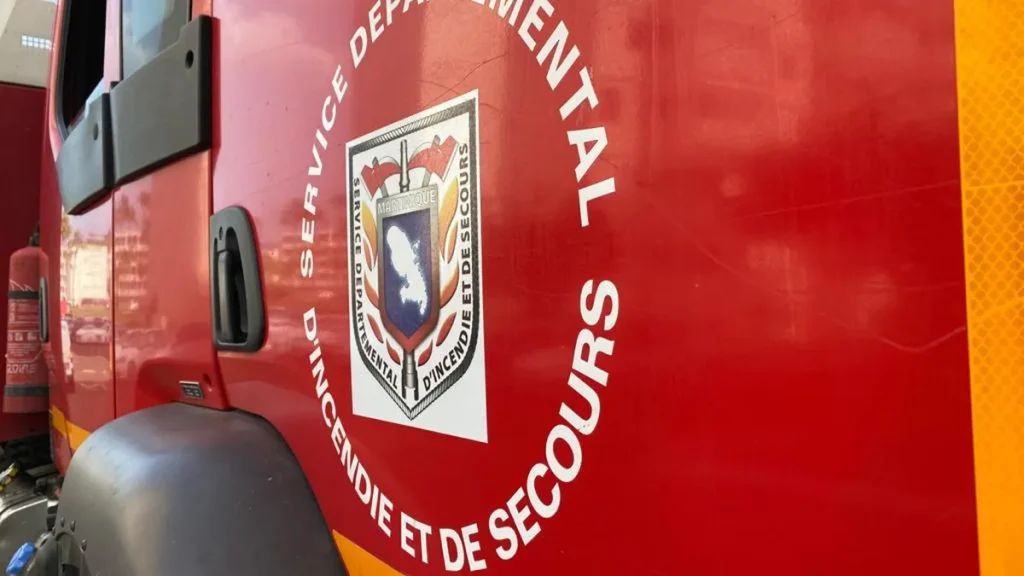 Une fillette de 2 ans retrouvée sans vie dans un véhicule au Lamentin