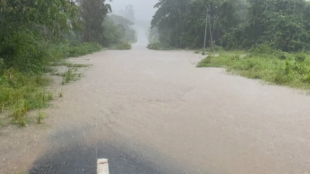 Vigilance orange pour la Grande Terre et Bélep en raison de fortes pluies, sauf Nouméa