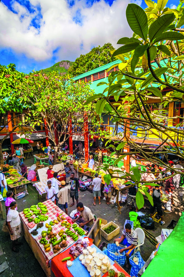 Le marché Sir Selwyn Clarke, sur l'île de Mahé, à Victoria, capitale des Seychelles. Brusini Aurélien/hemis.fr