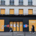 Le Medef Paris critique l'« aveuglement municipal » face aux difficultés des commerces.