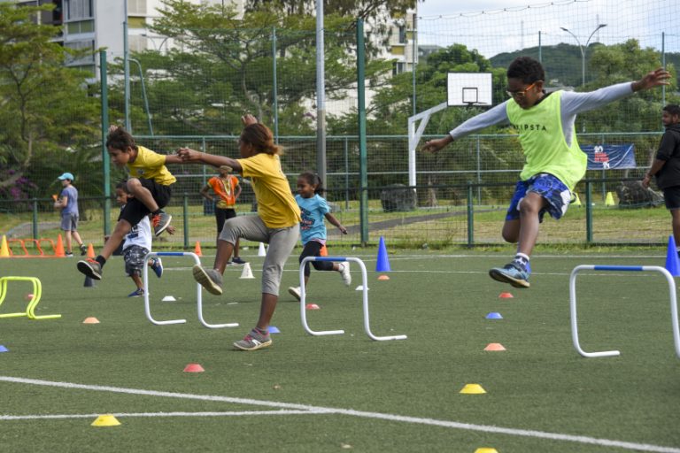 Municipales : le monde sportif appelle les candidats à faire du sport "une grande cause municipale"
