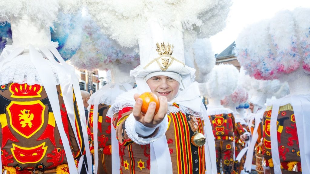 Carnaval de Binche : retour sur une journée festive et colorée