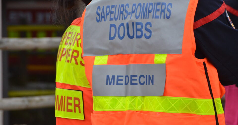 Collision voiture-moto à Besançon : deux blessés graves dans l'accident