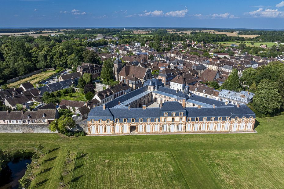 Village préféré des Français : à vos votes pour La Ferté-Vidame, en lice pour le Centre-Val de Loire