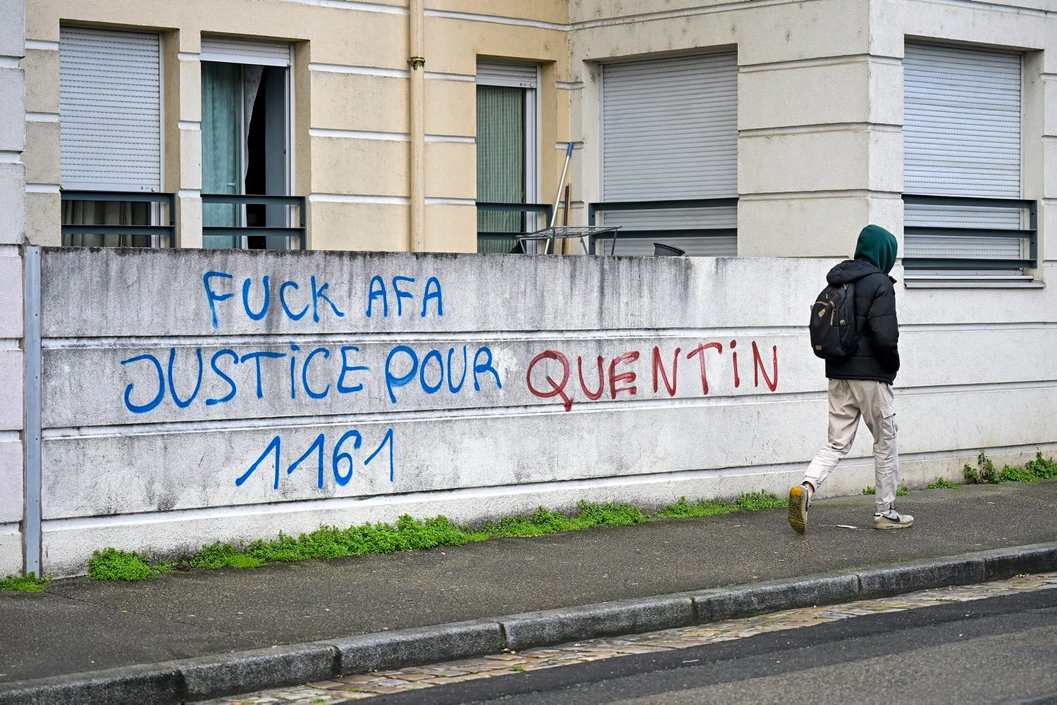 « Une seule peur, que la porte ne cède » : à Lyon, les identitaires terrorisent la gauche.