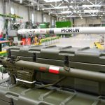 Le ministère des Armées examine le missile antiaérien portatif polonais Piorun