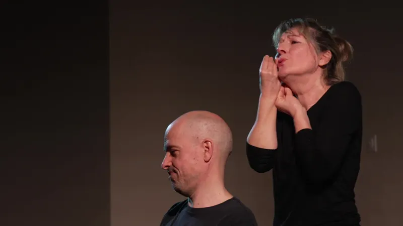 Un spectacle de contes pour enfant signé était joué afin que tous les publics puissent l'apprécier.