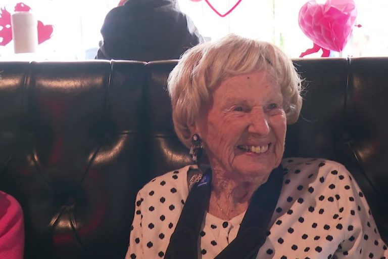 "J'ai eu une vie formidable !" : l'ancienne championne de ski Micheline Deplanck souffle ses 100 bougies et retrace son parcours d'athlète de haut niveau