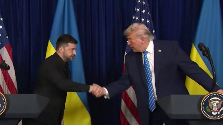 Guerre en Ukraine : les États-Unis abandonnent-ils vraiment Kiev ?