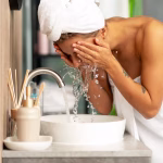 Une patiente meurt d'une infection cérébrale après s'être rincé le nez avec de l'eau du robinet