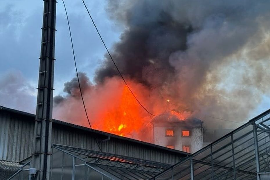 Trois mineurs de 13 à 15 ans arrêtés suite à l'incendie d'un centre social