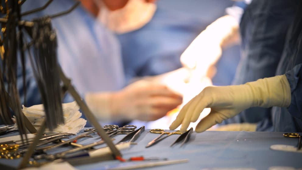 Un homme aux urgences de Toulouse avec un obus de collection coincé dans le rectum