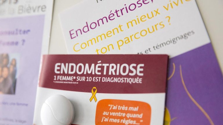 Carole Abo, chirurgienne gynécologue, aborde l'endométriose : une maladie négligée