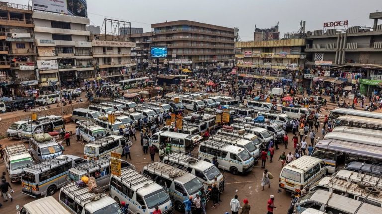 En Ouganda, deux femmes interpellées pour un baiser en public