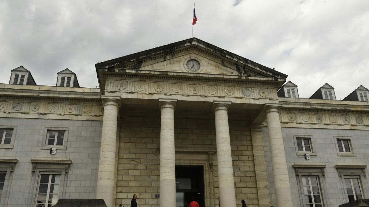 Bétharram : l'ancien surveillant mis en examen pour viol et agression sexuelle reste en détention