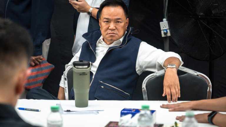 Thaïlande : Anutin Charnvirakul reconduit Premier ministre après des élections