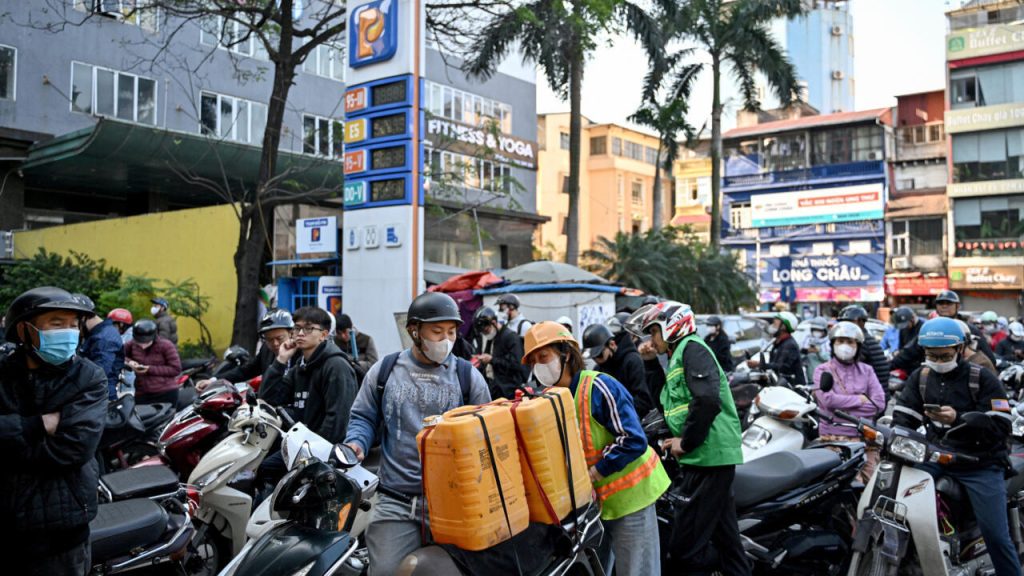 Guerre au Moyen-Orient : l'Asie du Sud-Est s'adapte à la crise pétrolière
