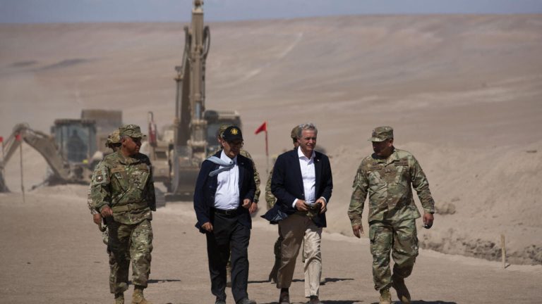 Le Chili commence la construction de barrières à la frontière avec le Pérou pour contrôler l'immigration