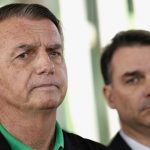 Jair Bolsonaro, ancien président brésilien, hospitalisé en soins intensifs pour pneumonie bactérienne