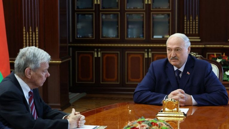 Les États-Unis lèvent des sanctions contre la Biélorussie, 250 prisonniers libérés par Minsk