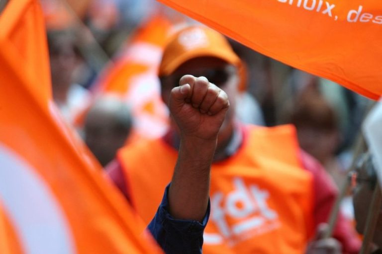 "Arrêter de considérer le secteur de la santé comme un coût" : pourquoi les travailleurs médico-sociaux se mobilisent ce 10 mars