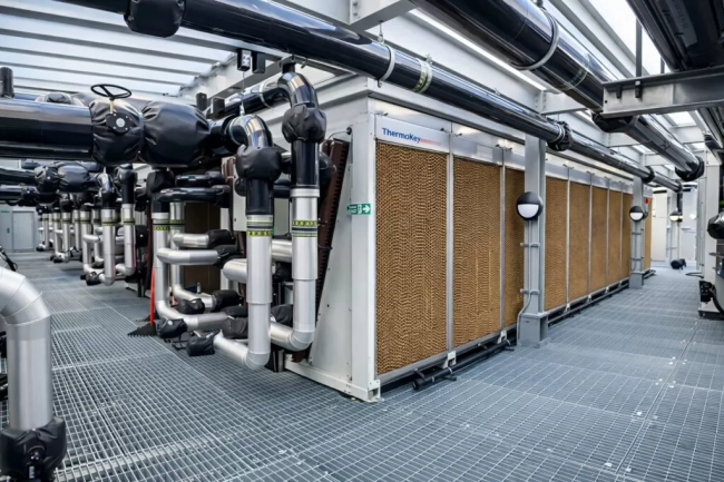 Telex : Vertiv acquiert ThermoKey, FCC interdit routeurs étrangers, Mozilla lance base de connaissance IA