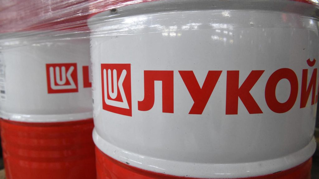 Lukoil impacté par les sanctions américaines sur le pétrole russe.