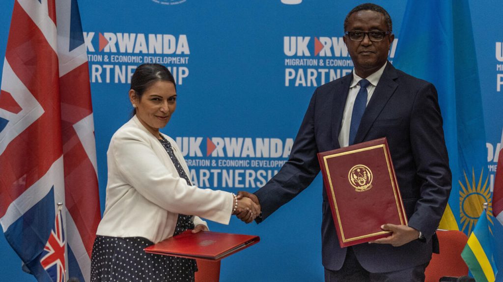 Annulation de l'accord migratoire Royaume-Uni-Rwanda : audiences à La Haye en cours