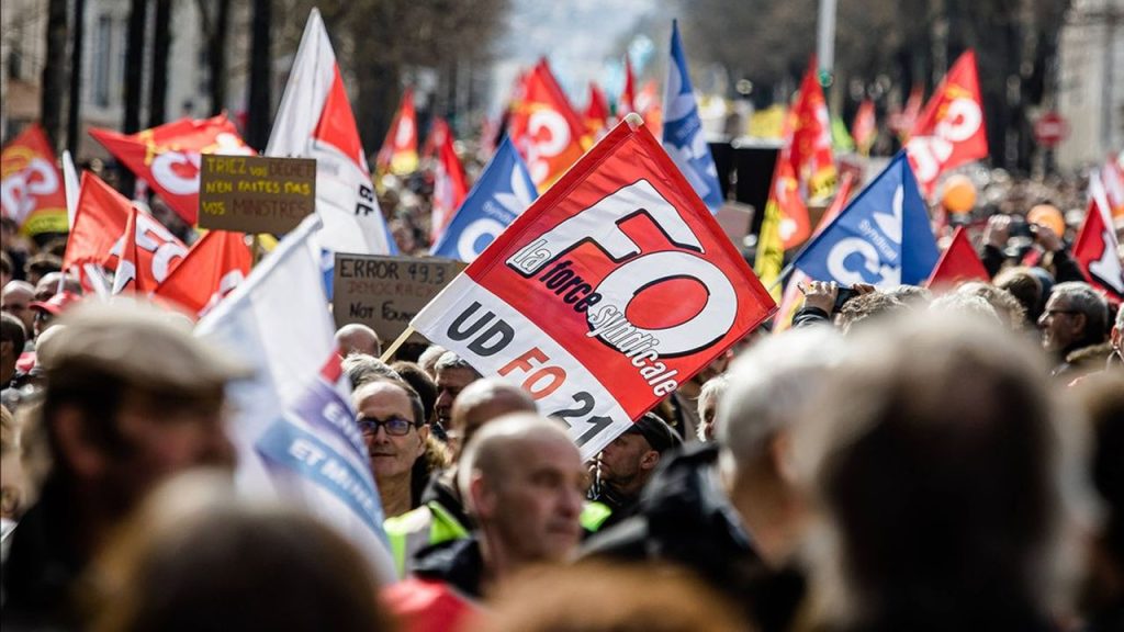 A quelques semaines de son congrès, FO est devenu le syndicat le « plus perméable » au Rassemblement national et ses alliés.