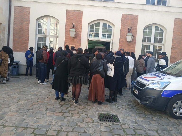 Mort d’Olivio Gomes à Poissy en 2020 : dix ans de prison requis contre le policier auteur du tir fatal