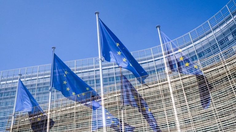 L'UE préoccupée par des informations sur la Hongrie transmettant des données sensibles à la Russie