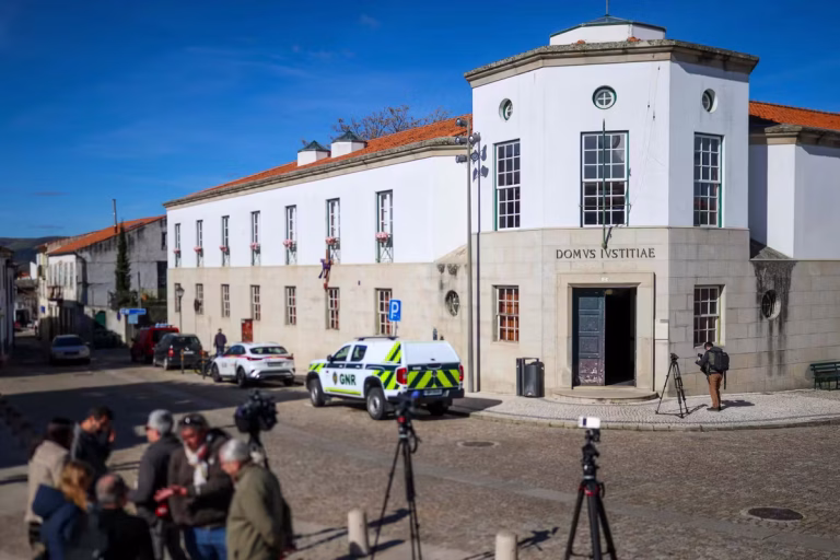Disparues de l’Aveyron : deux corps découverts au Portugal, un ex-policier de Vailhourles en garde à vue