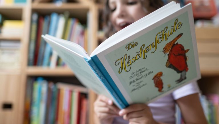 Voir sa petite-fille lire : le petit bonheur d’Yvette à Monéteau - ICI