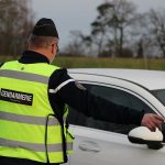 "L'objectif, c'est vraiment de sauver des vies" : les gendarmes de la Mayenne traquent les grands excès de vitesse - ICI