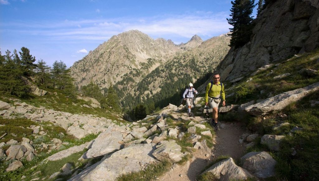 Conseils d'Antoine Michaudet pour s'équiper en randonnée à Annecy
