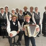 Les Papillons Azur perpétuent la tradition des danses folkloriques - ICI