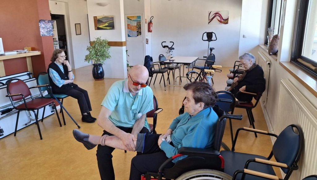 Jean-Marc Roudil, kinésithérapeute non-voyant, partage son parcours en Lozère