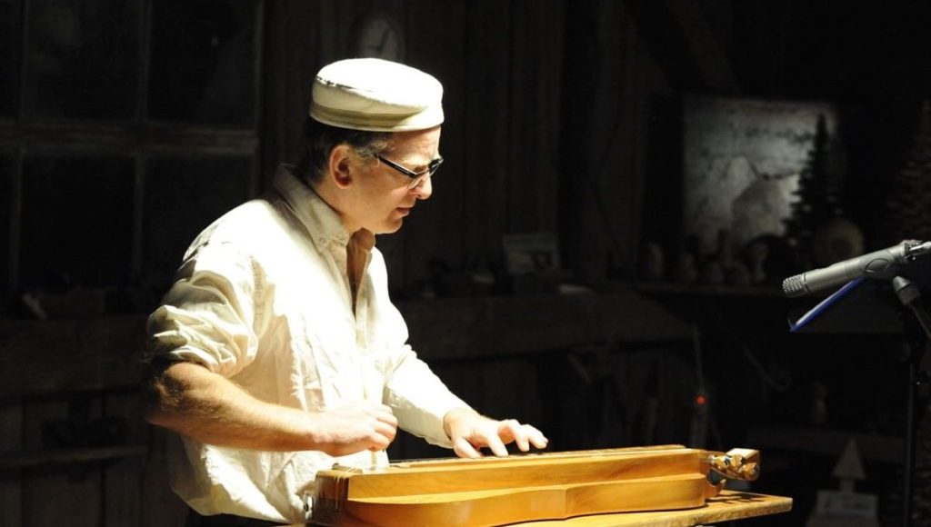 Christophe Toussaint : l'épinette vosgienne sublimée par le bois des Vosges et la musique