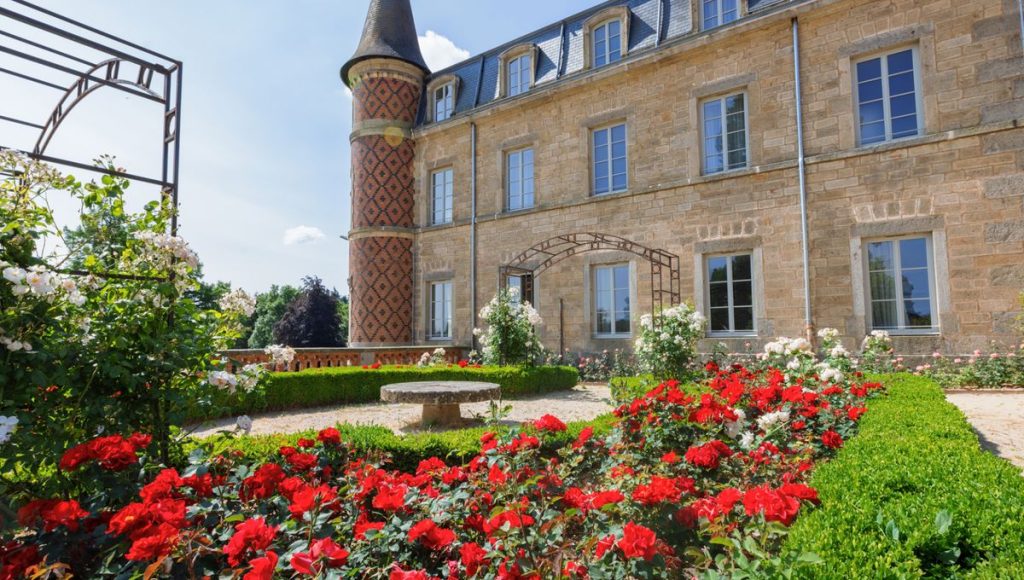 Des asperges au dessert de Pâques, au Domaine et Château de Valinches à Marols - ICI