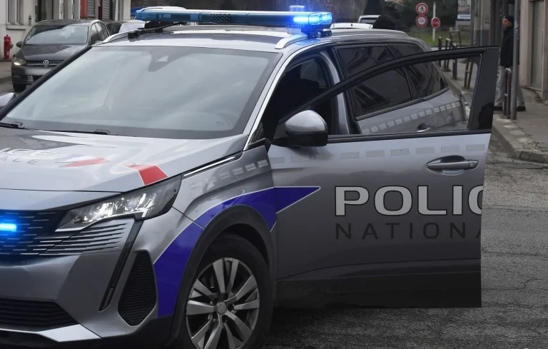 La gauche interpelle Macron après un « déferlement de haine raciste »